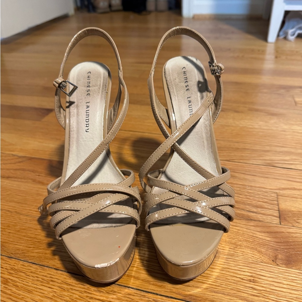 Chinese Laundry Tan Strappy Sandals
